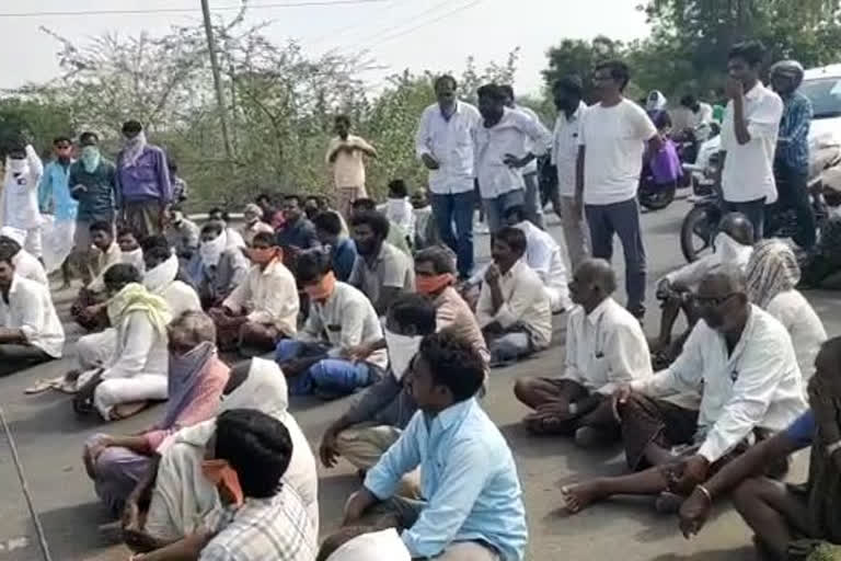 corn farmers protest in nirmal district