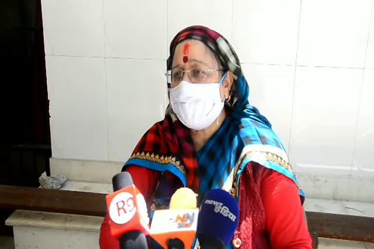 प्रवासियों को क्वरेंटाइन नैनीताल लॉकडाउन न्यूज, migrants in quarantine nainital news