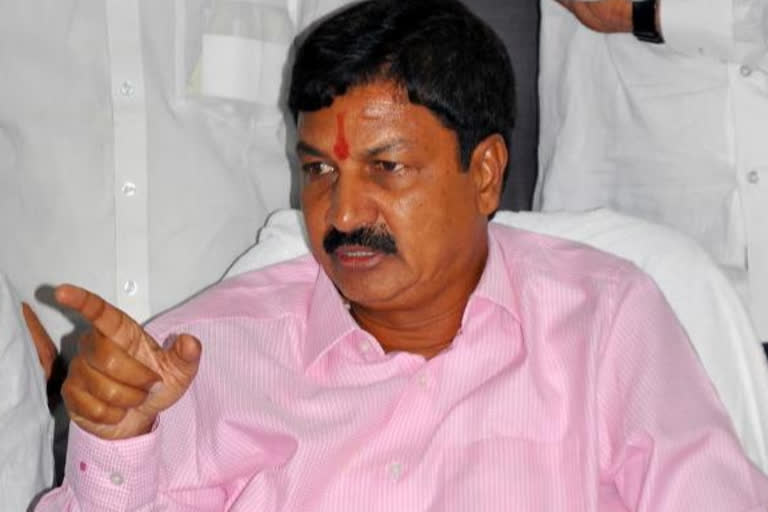 Minister Ramesh Zarakiholi