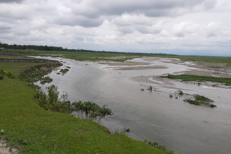 চিৰাঙৰ আই নদীপৰীয়া ৰাইজৰ দুৰ্দশা