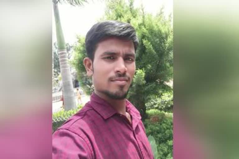 ഇടിമിന്നലേറ്റു യുവാവ് മരിച്ചു  man died of lightning  മലപ്പുറം വാർത്ത  malappuram story