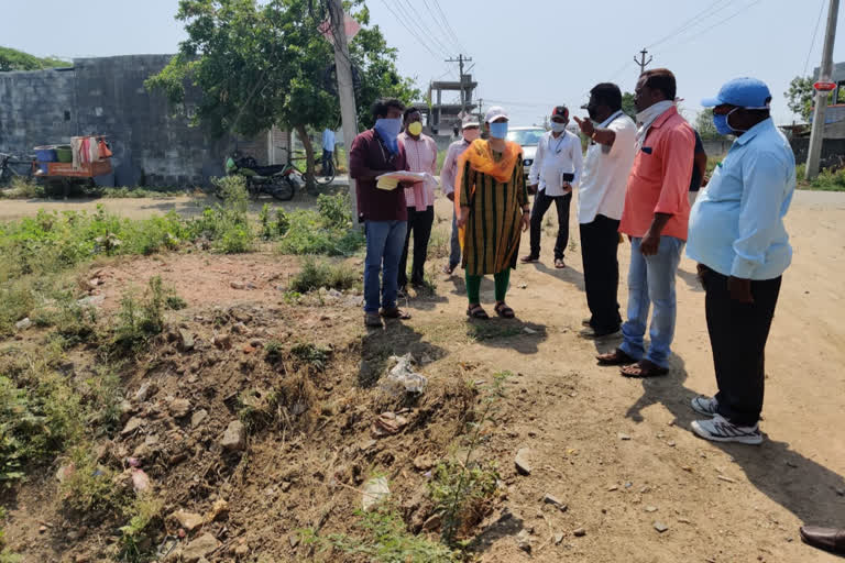 Warangal Municipal Commissioner Pamela Satpati Inspection Urban Development works in City