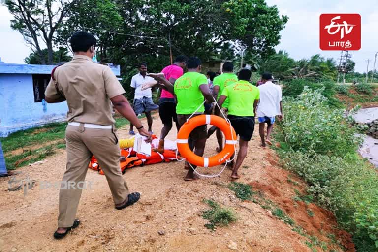 தென்காசியில் குளத்தில் ஆண்சடலம் மீட்பு  ஆண்சடலம் மீட்பு  மத்தளம்பாறை  குளம்  One Dead Body Rescued From pond In thenkasi  Pond  Mattalamparai  One Dead Body Rescued  Dead Body