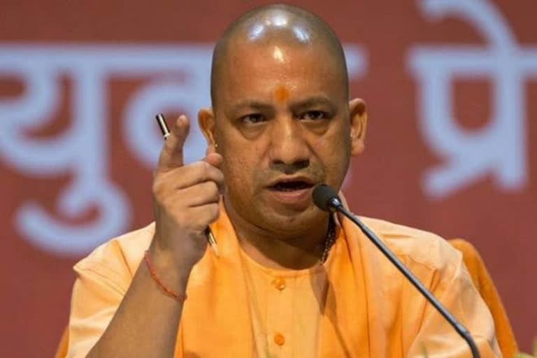 Yogi Adityanath slams Congress  Auraiya road accident  Congress Governments  Uttar Pradesh  Punjab  Rajasthan  യുപിയില്‍ ട്രക്ക് അപകടം  ഉത്തരവാദികള്‍ രാജസ്ഥാനിലേയും പഞ്ചാബിലേയും സര്‍ക്കാരെന്ന് യോഗി ആദിത്യനാഥ്  യോഗി ആദിത്യനാഥ്  ogi shifts blame to Cong govts in Punjab, Rajasthan for Auraiya mishap