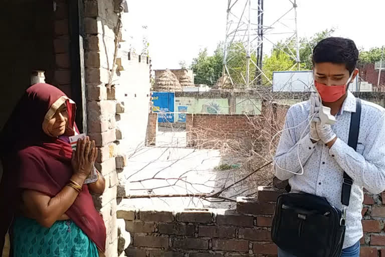 postman giving money to people