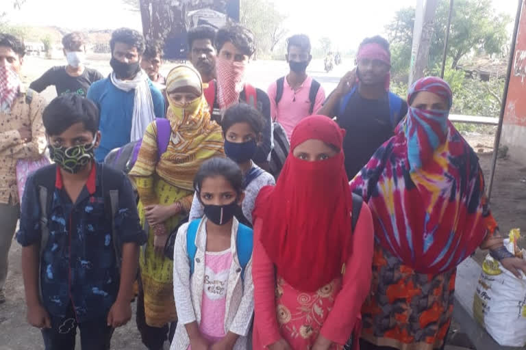 हरियाणा से बूंदी लौटे श्रमिक, पलायन करते प्रवासी मजदूर, Migrating laborers, Bundi News