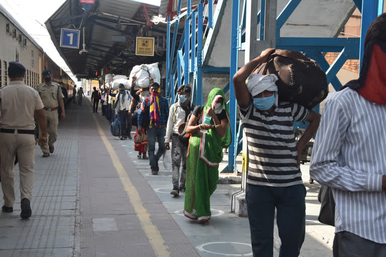 Migrant laborers sent to Madhya Pradesh from Bhiwani