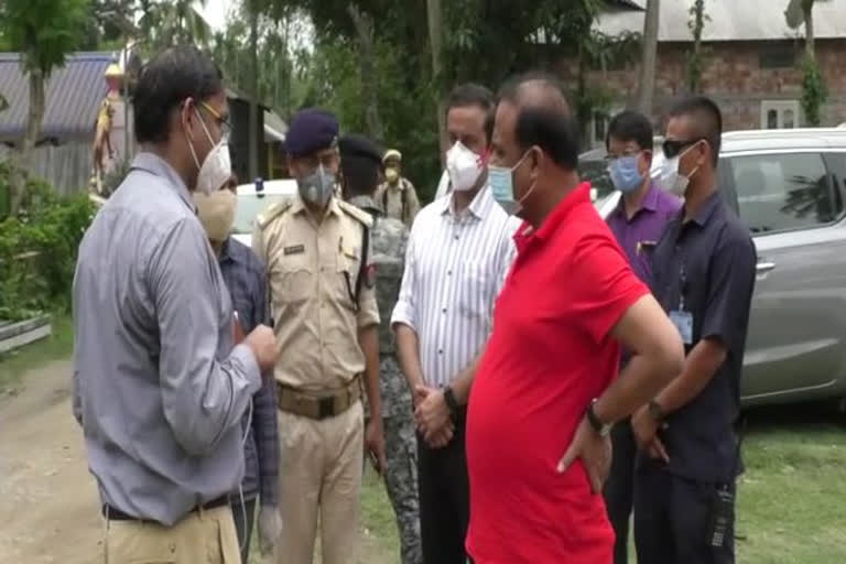 Health minister at Himanta Bishwa Sharma at Amulya Kalita's house who died in Covid-19