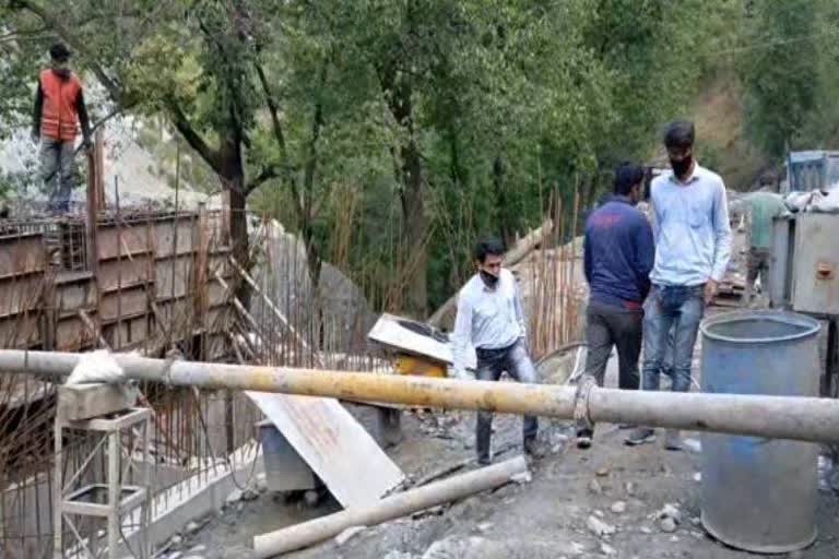 Construction of bridges resumed in Saluni after lockdown