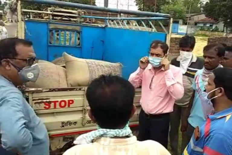 Allegations of wheat smuggling in Durgapur against trinamool congress