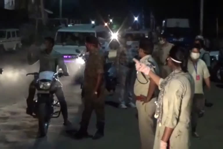 Balaghat Police strict during lockdown