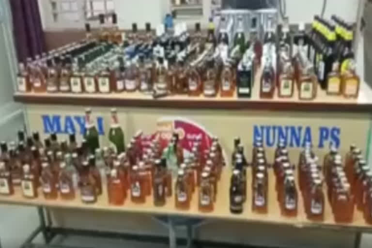 krishan dst vijayawada polcie seized liquor botitils