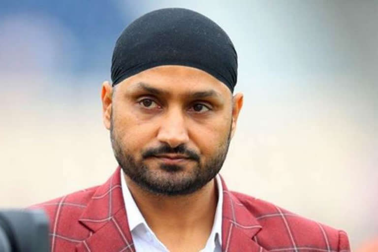 indian spinner harbhajan singh suggested a solution for saliva ban