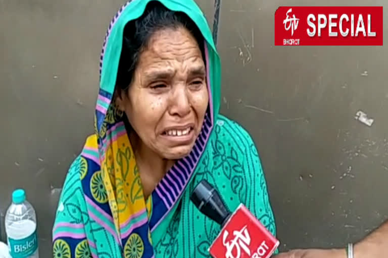 woman migrant worker crying to ask to send home