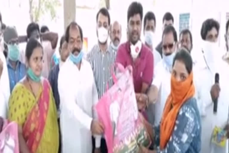 Talasani Srinivas, Suvarnabhoomi Foundation distributes Essential goods for poor peoples in Santhnagar