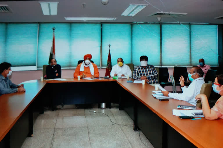 Mayor Avtar Singh called review meeting