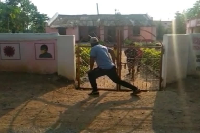 Migrant workers are practicing yoga at temporary health centers