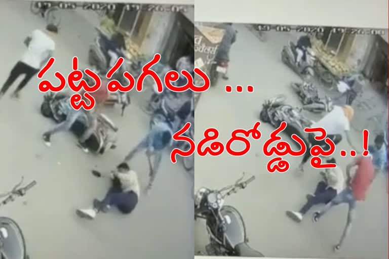 youth being attacked in market in broad daylight, cctv captured