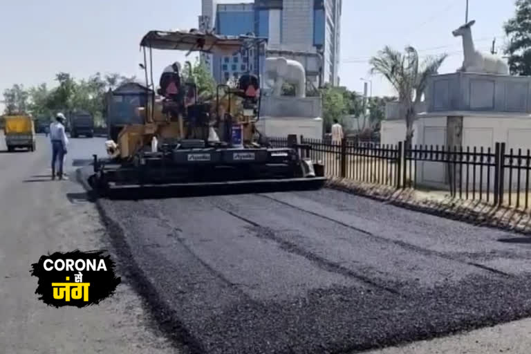 Construction work of Surajpur Pari Chowk road started in noida
