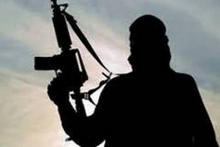 4 militant associates of LeT held in J&K's Budgam  ജമ്മു കശ്‌മീരില്‍ നാല്‌ തീവ്രവാദികള്‍ പിടിയില്‍  ജമ്മു കശ്‌മീര്‍  തീവ്രവാദികള്‍  ശ്രീനഗര്‍  പൊലീസ്  militant  J&K's Budgam