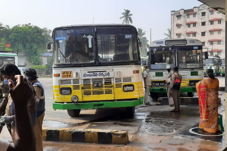 buses started journey at the Anakapalli RTC complex