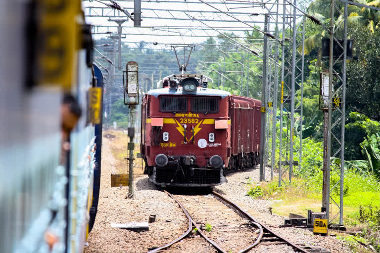 irctc train booking started from today, trains started on 1 june