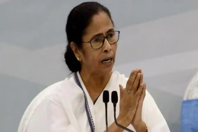 chief minister of west bengal mamata banerjee says today, 72 person died in cyclone amphan.