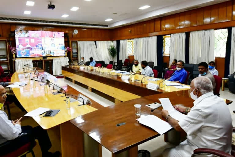 CM BSY Video Conference with Union Minister Javadekar on Kasturi Rangan Report