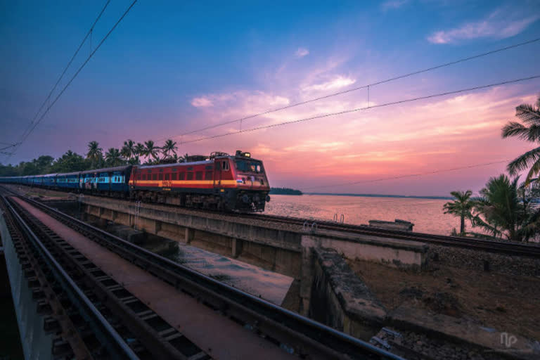 intra state booking of railways won't be permitted says maharashtra government