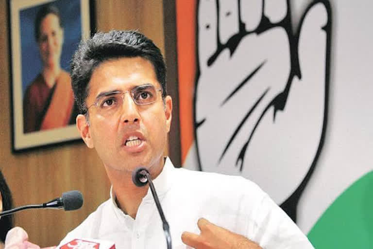 Sachin Pilot bus politics Sachin Pilot Yogi govt Yogi govt bus politics Congress deployed buses ജയ്‌പൂർ അതിഥി തൊഴിലാളി രാജസ്ഥാൻ ഉപമുഖ്യമന്ത്രി സച്ചിൻ പൈലറ്റ് മുഖ്യമന്ത്രി യോഗി ആദിത്യനാഥ് കോൺഗ്രസ് ജനറൽ സെക്രട്ടറി പ്രിയങ്ക ഗാന്ധി