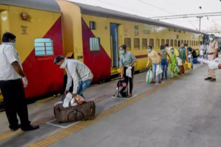 No intra-state movement in Maharashtra: Railways cancels all tickets, full refund to passengers