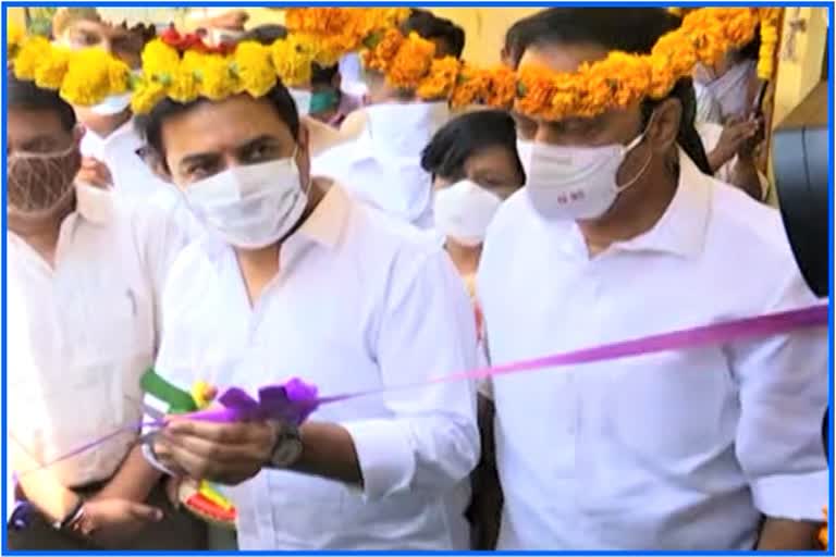 KTR inaugurated Basti Dawakhana in Erragadda