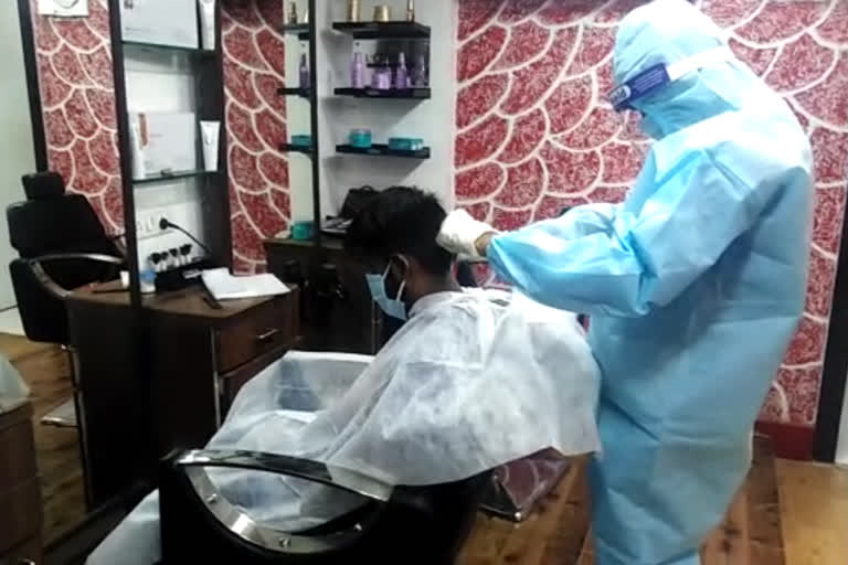 Salons opened in Bhopal after administrations order