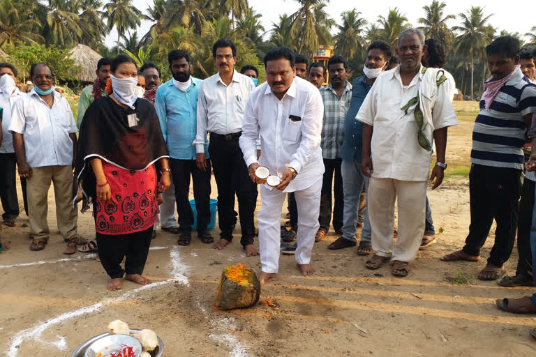 east godavari dst mla kondeti chittibabu stated works on selcted areas for poor people households