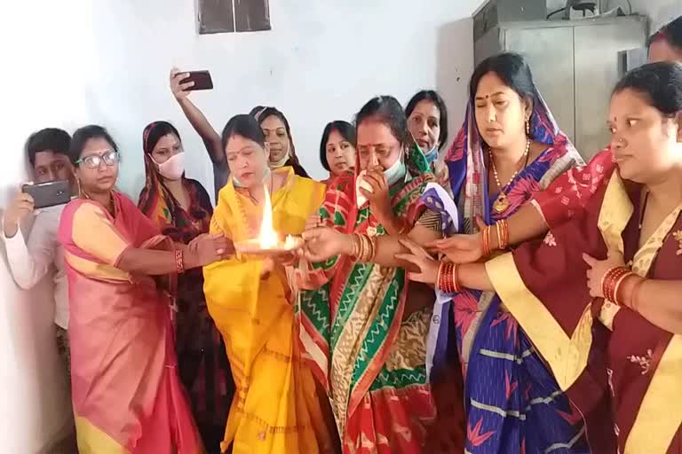 savitri-puja-celebrated-in-various-districts-of-odisha