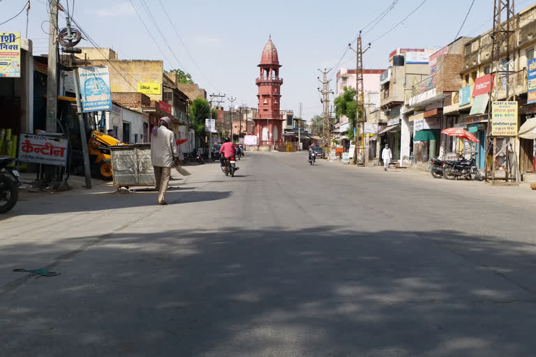 चूरू में गर्मी से लोग परेशान, People upset due to heat in Churu