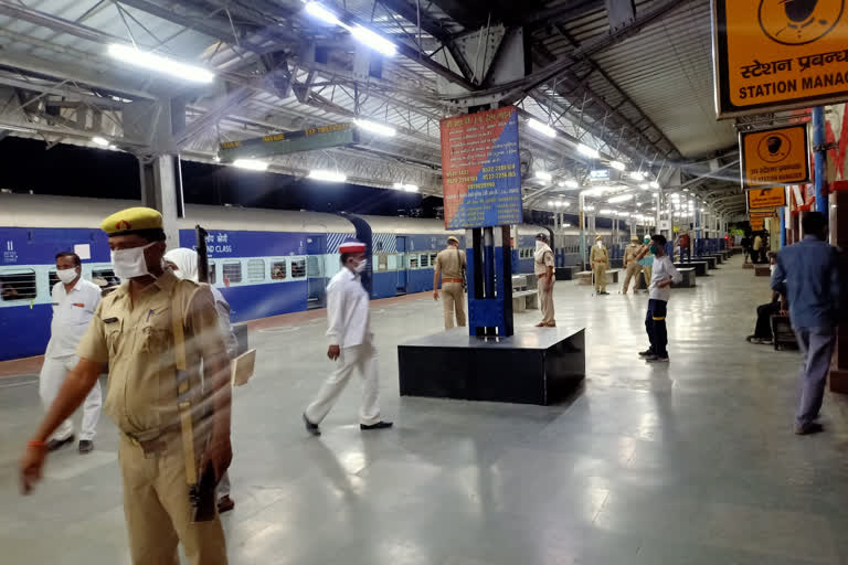 lalitpur railway platform