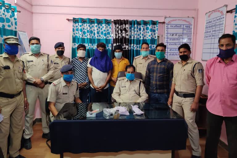 Goraighat police of Datia district arrested the robbery accused in 24 hours