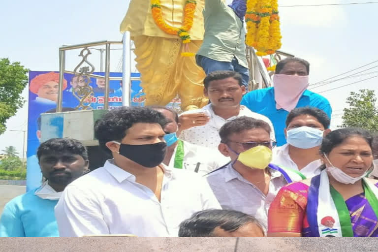 'పేదల కోసం జగన్ అనేక పథకాలు రూపొందించారు'