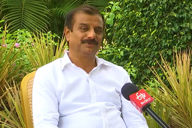 mp kotha prabhakar reddy