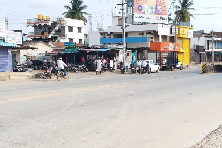 Chamarajanagar people not follow the lockdown order