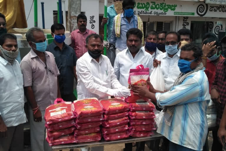 Distribution of essential commodities for rickshaw workers