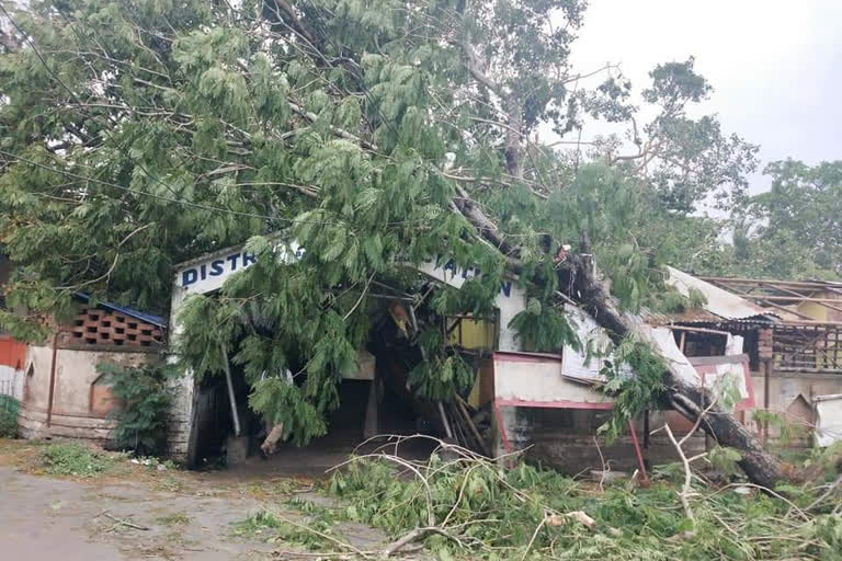 Seresta and district bar devastated in Amphan