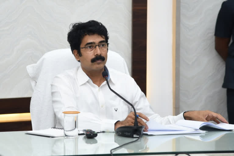 east godavari collector muralidhar reddy speaks about collection of lands for poor