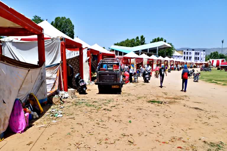 ajmer news  example of social distancing  fruit and vegetable market  ramganj mandi  agricultural produce market