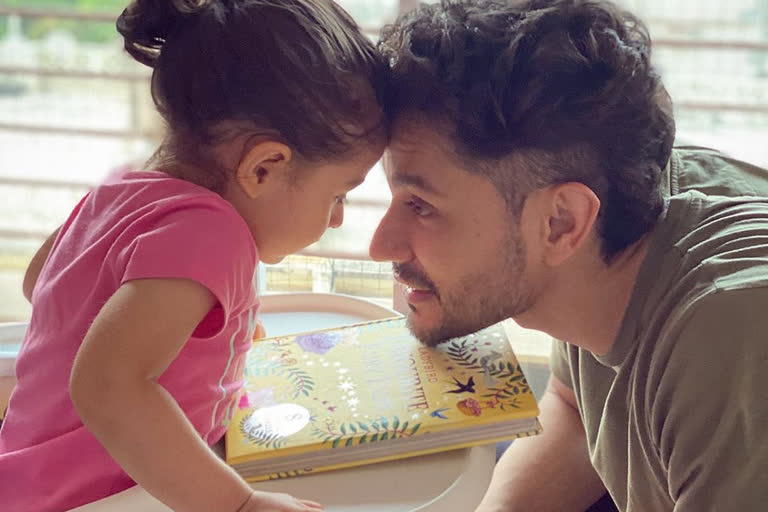 Kunal Kemmu gets special birthday gift from daughter Inaaya