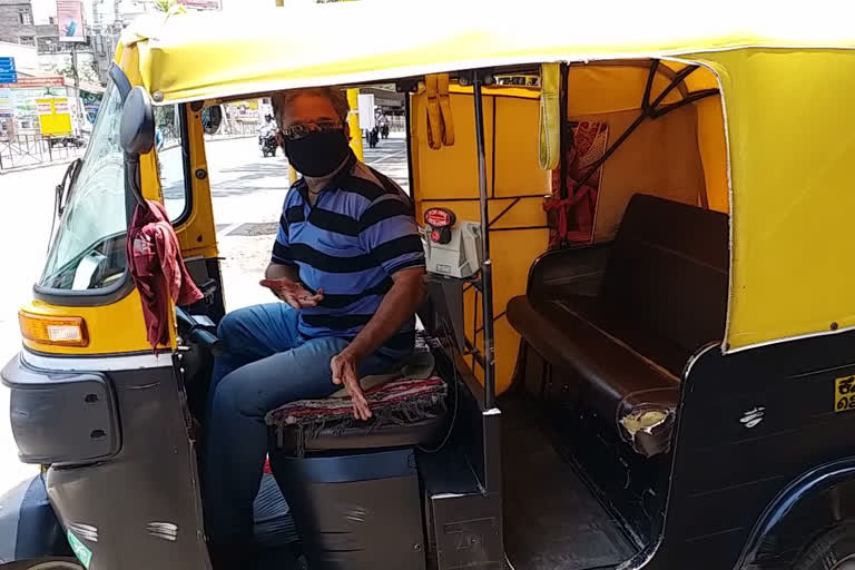 Passenger hesitation to travel in auto In Hubballi