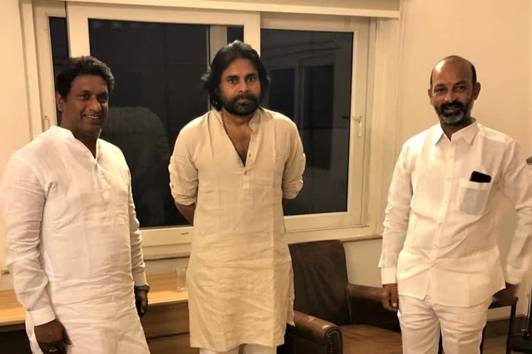 bandi sanjay meet with janasena chief pawan kalyan