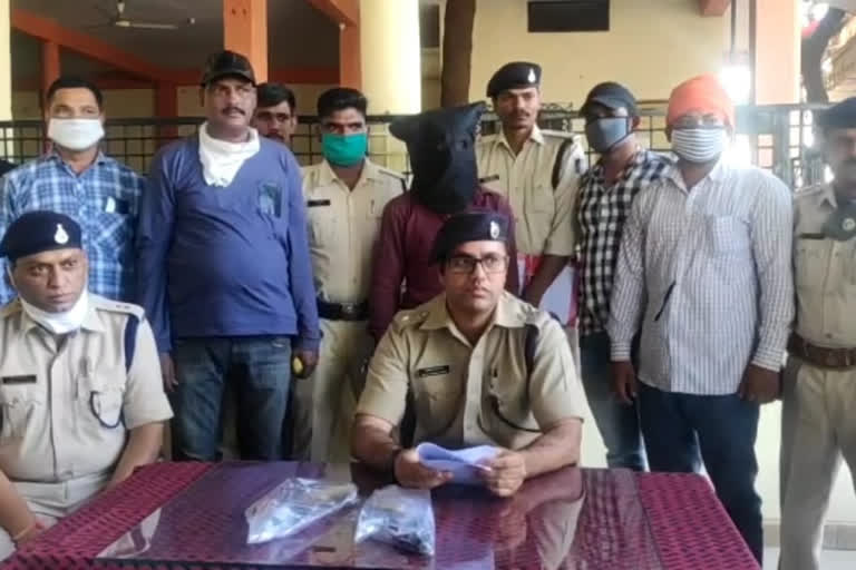 prize-accused-mukesh-singh-arrested-in-dhar