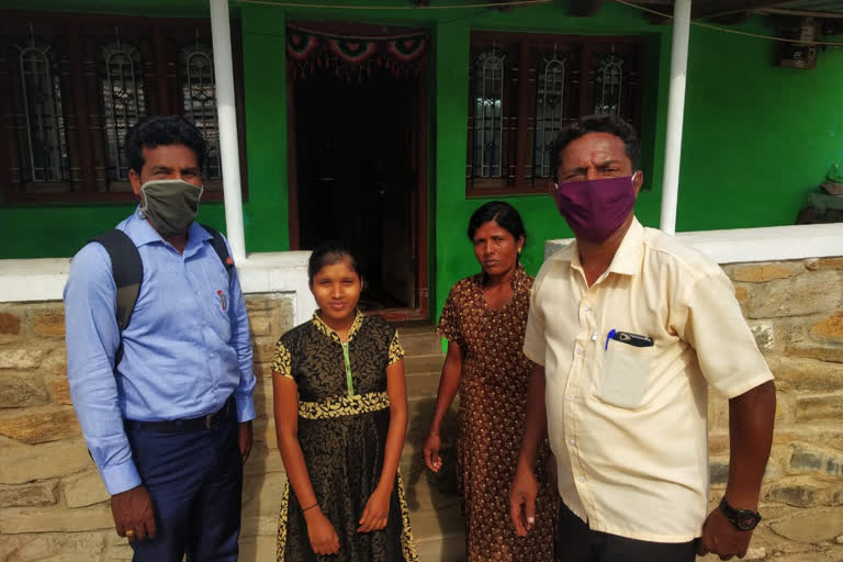 Teachers training SSLC students  in Gundlupete